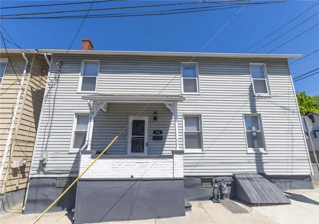 Photo 2 of Single family home for sale at 342 Race St, Catasauqua, PA 18032 | MLS# 778176 | Listing updated on 2026-08-27