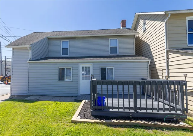 Photo 3 of Single family home for sale at 342 Race St, Catasauqua, PA 18032 | MLS# 778176 | Listing updated on 2026-08-27