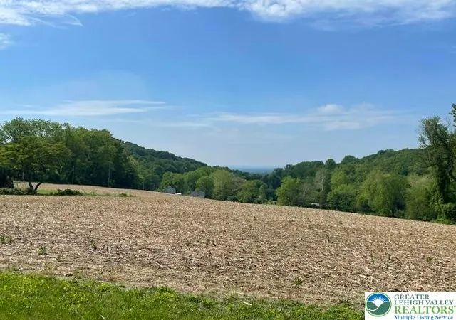 47th image of 5093 Vera Cruz Rd, Emmaus, PA 18049 | MLS# 778692