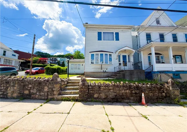 2nd image of 344 Hazle St, Tamaqua, PA 18252 | MLS# 778695