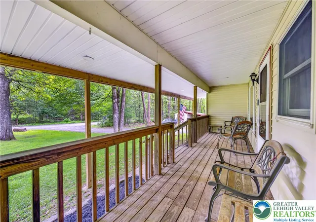 Homes for sale in Tunkhannock Twp, PA | 156 Mail Box Rd, Tunkhannock Twp, PA 18347 | MLS# 778674