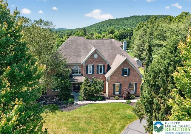 Homes for sale in Williams Twp, PA | 25 Melchor Dr, Williams Twp, PA 18042 | MLS# 778610