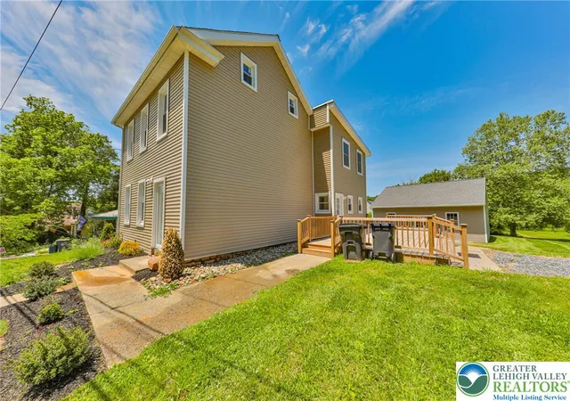 2nd image of 1113 E Emmaus Ave, Allentown, PA 18103 | MLS# 778710