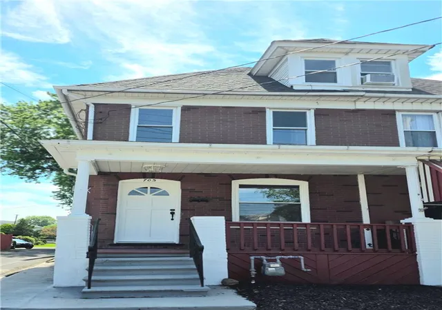 Homes for sale in Wilson Boro, PA | 705 23rd St, Wilson Boro, PA 18042 | MLS# 778717