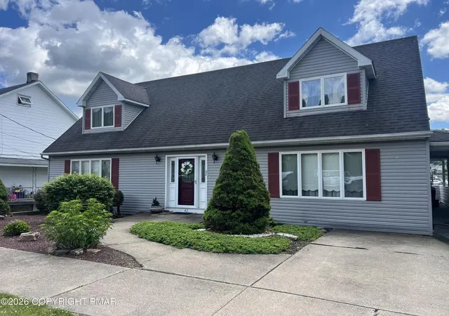 Homes for sale in Nesquehoning Boro, PA | 42 E Columbus Ave, Nesquehoning Boro, PA 18240 | MLS# 778729