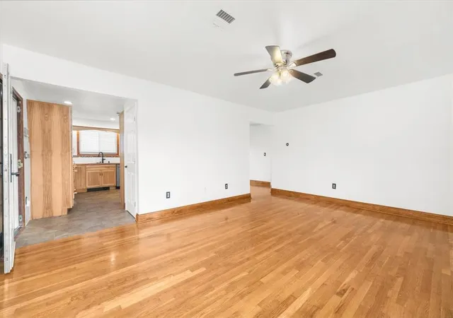 Photo 5 of Single family home for sale at 988 Hoch Rd, Danielsville, PA 18038 | MLS# 778620 | Listing updated on 2026-06-10