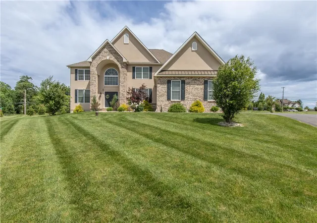 Homes for sale in Upper Nazareth Twp, PA | 403 Corey Ct, Upper Nazareth Twp, PA 18064 | MLS# 777867