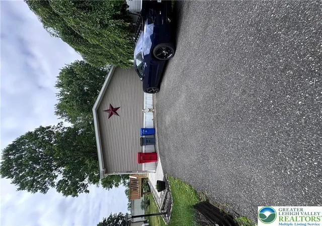 Homes for sale in Longswamp Twp, PA | 435 Mountain Village Dr, Longswamp Twp, PA 18062 | MLS# 778747