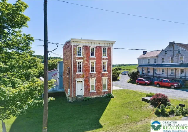 Homes for sale in Greenwich Twp, PA | 1306 Long Ln Rd, Greenwich Twp, PA 19530 | MLS# 778688