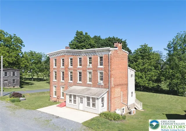 Homes for sale in Greenwich Twp, PA | 1306 Long Ln Rd, Greenwich Twp, PA 19530 | MLS# 778688