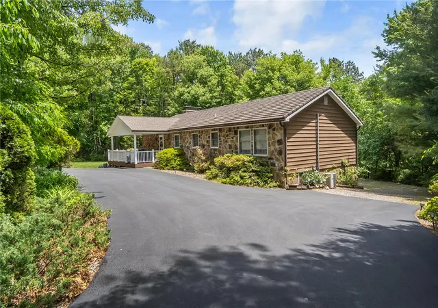 Homes for sale in Franklin Twp, PA | 55 Molenda Cir, Franklin Twp, PA 18235 | MLS# 778608