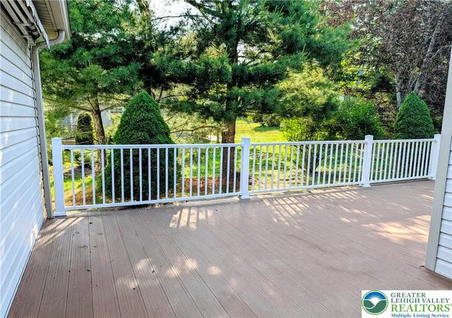 Homes for sale in Kidder Twp N, PA | 314 Golden Oaks Dr, Kidder Twp N, PA 18661 | MLS# 778531