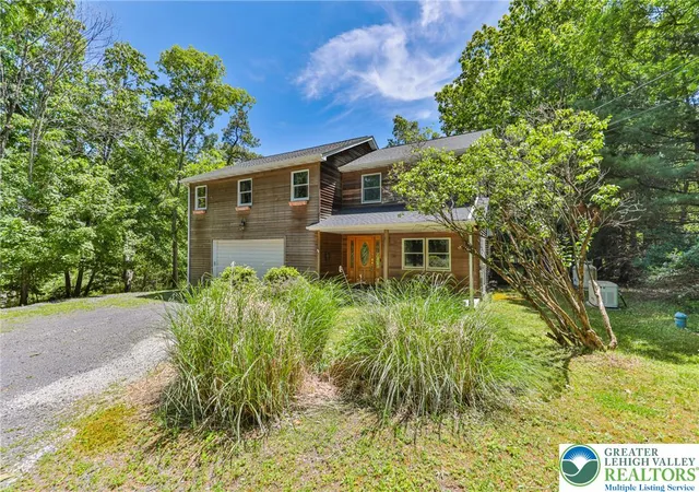 Photo 1 of Single family home for sale at 152 Inverhouse Rd, Henryville, PA 18332 | MLS# 778317 | Listing updated on 2026-06-28
