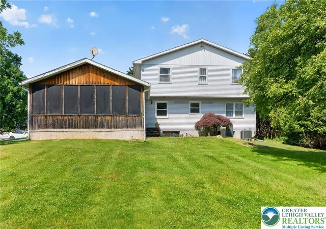 Homes for sale in Lower Saucon Twp, PA | 1466 Willowbrook Dr, Lower Saucon Twp, PA 18015 | MLS# 778829