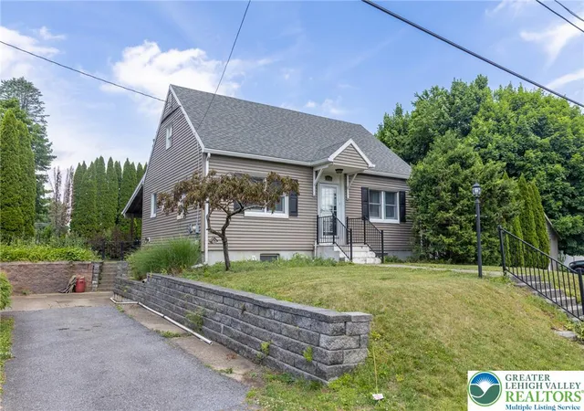 3rd image of 2705 Guyton St, Easton, PA 18045 | MLS# 777067