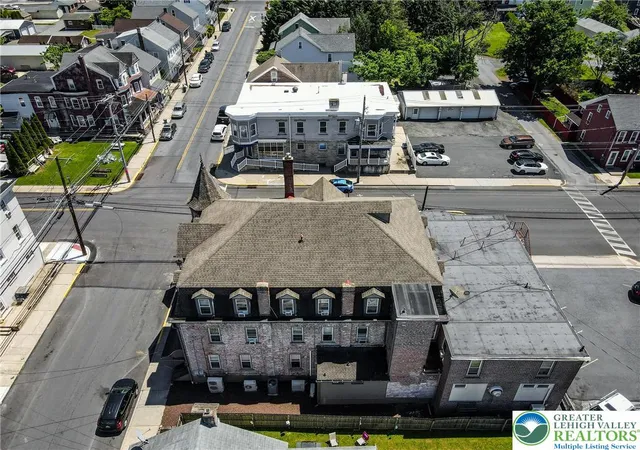 3rd image of 52 S 5Th St, Emmaus, PA 18049 | MLS# 778785