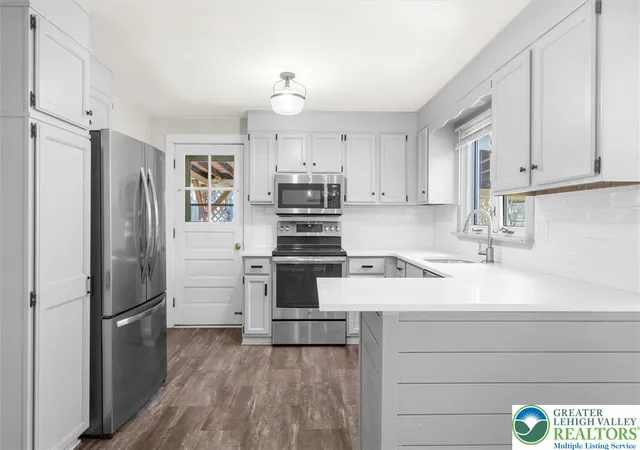 Homes for sale in Stroud Twp, PA | 1036 Fritz Ave, Stroud Twp, PA 18360 | MLS# 778880