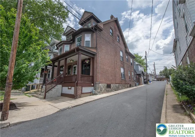 Homes for sale in Bethlehem City, PA | 415 W North St, Bethlehem City, PA 18018 | MLS# 778899