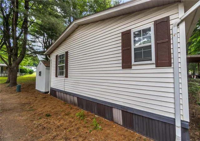 Photo 32 of Manufactured home for sale at 1010 Spruce Ln, Breinigsville, PA 18031 | MLS# 778893 | Listing updated on 2026-08-28