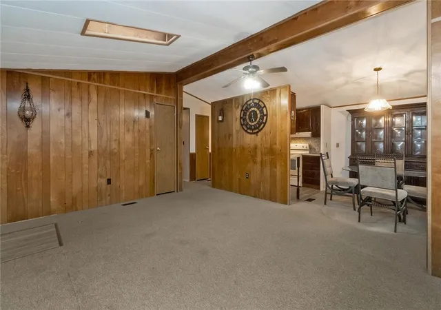 Photo 4 of Manufactured home for sale at 1010 Spruce Ln, Breinigsville, PA 18031 | MLS# 778893 | Listing updated on 2026-08-28