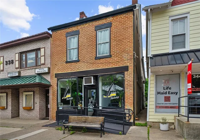 3rd image of 342 Main St, Emmaus Boro, PA 18049 | MLS# 778909