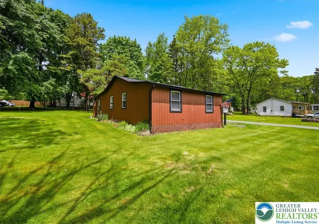 Photo 4 of Sale Pending at 4421 Arrow Ln, Kunkletown, PA 18058 | MLS# 777991 | Listing updated on 2026-08-27