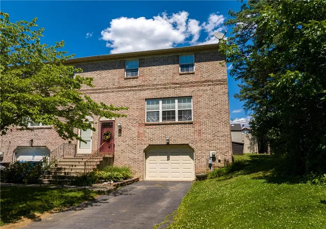 Homes for sale in Northampton Boro, PA | 601 Main St, Northampton Boro, PA 18067 | MLS# 778954