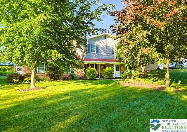 Homes for sale in North Whitehall Twp, PA | 5111 Donna Dr, North Whitehall Twp, PA 18037 | MLS# 778973
