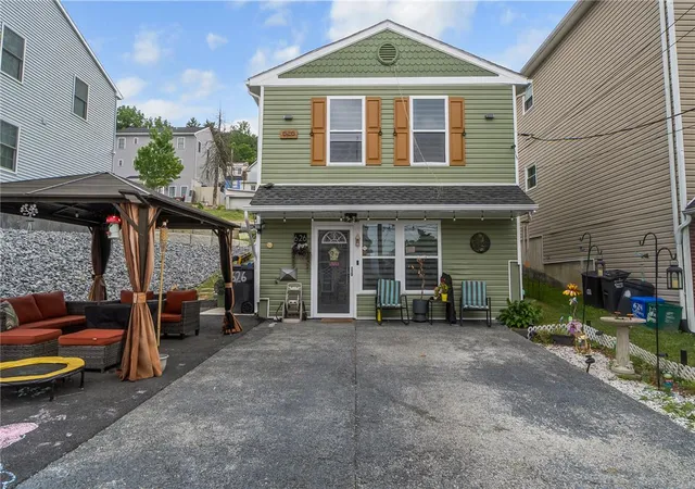 1st image of 626 William St, Bethlehem, PA 18015 | MLS# 779013