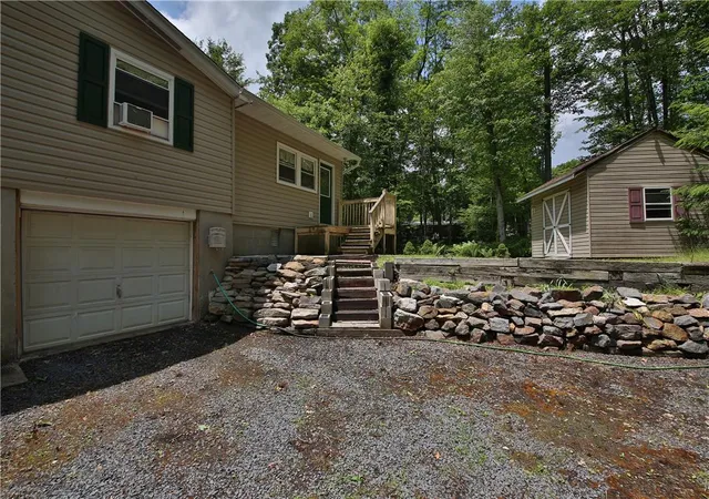 Homes for sale in Rush Twp, PA | 11 Blue Berry Ln, Rush Twp, PA 18240 | MLS# 779061