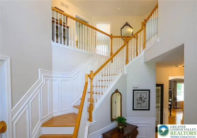 Photo 4 of Single family home for sale at 5331 Greenbriar Dr, Bethlehem, PA 18017 | MLS# 779069 | Listing updated on 2026-07-24