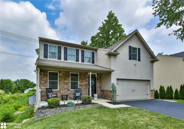 Homes for sale in Upper Macungie Twp, PA | 5543 Reid Ln, Upper Macungie Twp, PA 18104 | MLS# 777882