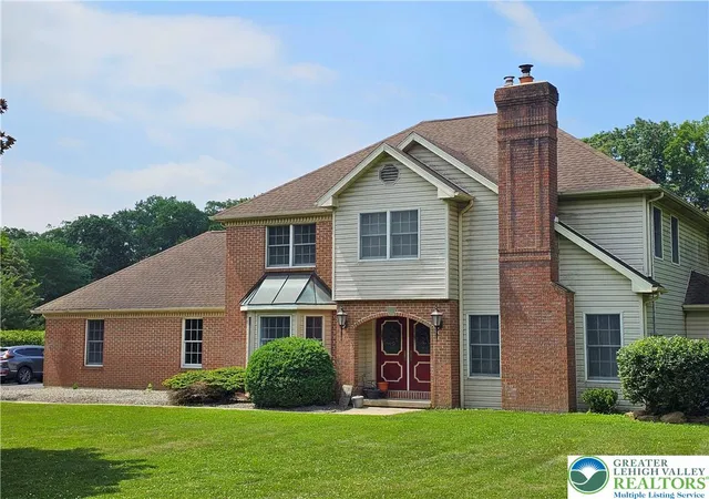 Homes for sale in Bushkill Twp, PA | 881 Gove Rd, Bushkill Twp, PA 18064 | MLS# 779038