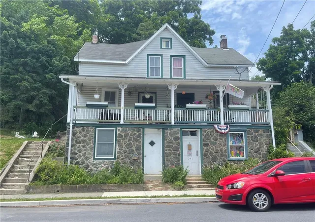Homes for sale in Fountain Hill, PA | 1043 Jeter Ave, Fountain Hill, PA 18015 | MLS# 778978
