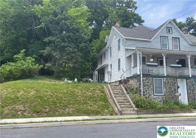 Homes for sale in Fountain Hill, PA | 1043 Jeter Ave, Fountain Hill, PA 18015 | MLS# 778978
