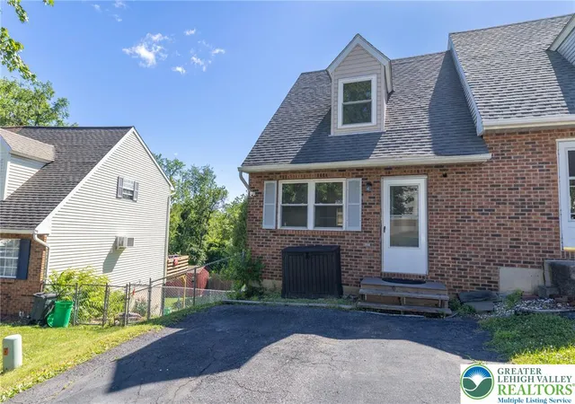 Homes for sale in Allentown City, PA | 661 S Front St S, Allentown City, PA 18103 | MLS# 779028