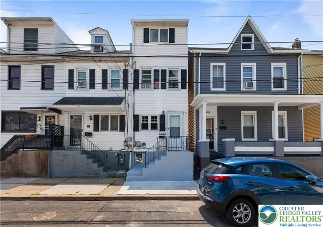 3rd image of 278 W Madison St, Easton, PA 18042 | MLS# 779006
