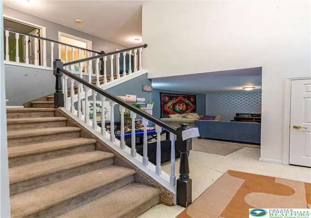 Photo 4 of Sale Pending at 2014 Gorden Ridge Dr, East Stroudsburg, PA 18302 | MLS# 779102 | Listing updated on 2026-06-19