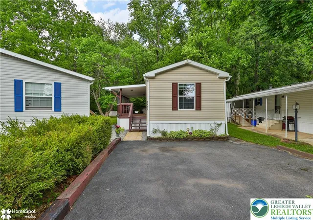 Homes for sale in Northampton, PA | 3441 Franklin Sq, Northampton, PA 18067 | MLS# 778636