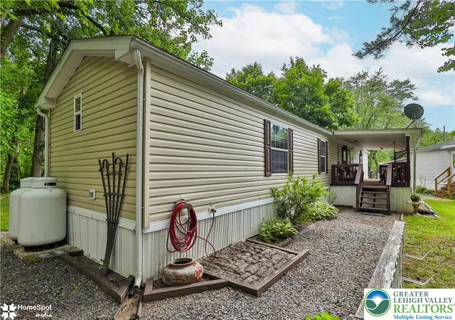 Homes for sale in Northampton, PA | 3441 Franklin Sq, Northampton, PA 18067 | MLS# 778636