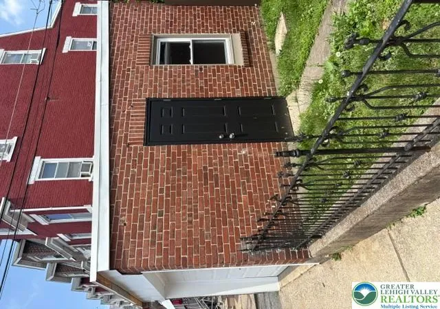 32nd image of 437 Allen St, Allentown, PA 18102 | MLS# 779067