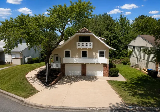 Homes for sale in Salisbury Twp, PA | 1423 Garden Ave, Salisbury Twp, PA 18103 | MLS# 779138