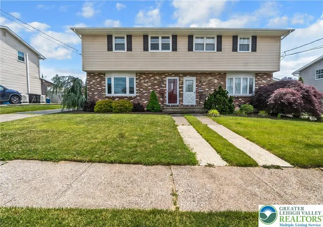 Homes for sale in Northampton Boro, PA | 98 W 26th St, Northampton Boro, PA 18067 | MLS# 779011