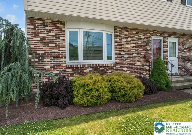 Homes for sale in Northampton Boro, PA | 98 W 26Th St, Northampton Boro, PA 18067 | MLS# 779011