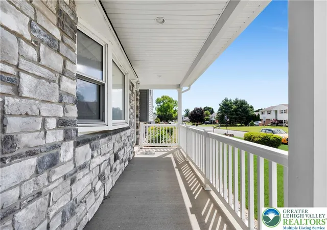 Homes for sale in Palmer Twp, PA | 2715 Swanson St, Palmer Twp, PA 18045 | MLS# 779076