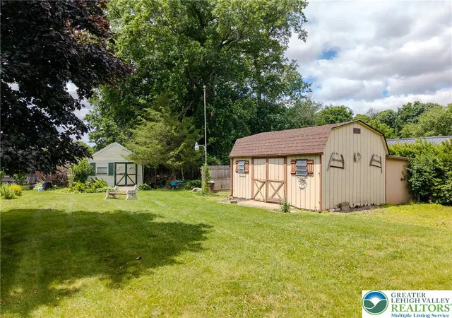 Homes for sale in Washington Twp, PA | 40 Locke Heights Rd, Washington Twp, PA 18013 | MLS# 779200