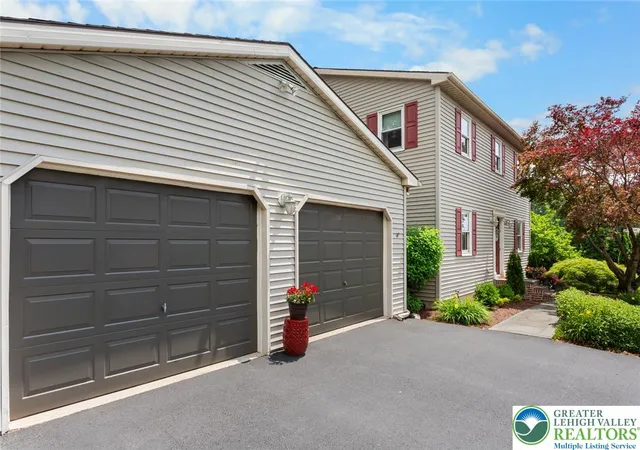 Homes for sale in Washington Twp, PA | 222 S Franklin St, Washington Twp, PA 18072 | MLS# 779139