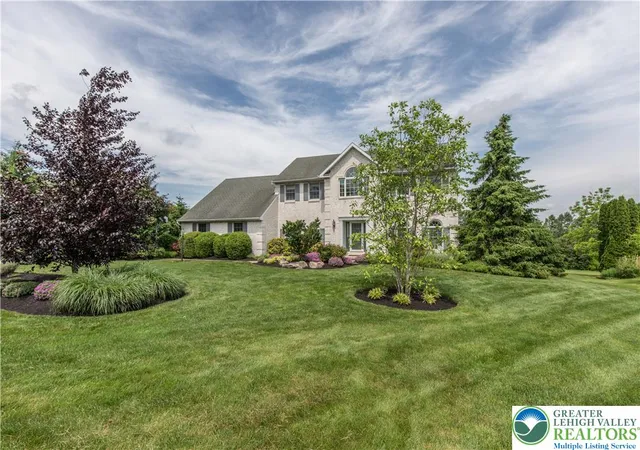 Homes for sale in North Whitehall Twp, PA | 3755 Lindy Dr, North Whitehall Twp, PA 18069 | MLS# 779113