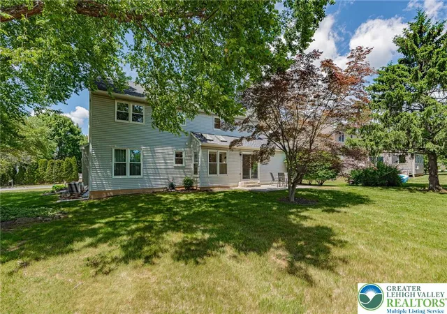 Homes for sale in Lower Macungie Twp, PA | 3251 Sequoia Dr, Lower Macungie Twp, PA 18062 | MLS# 778838