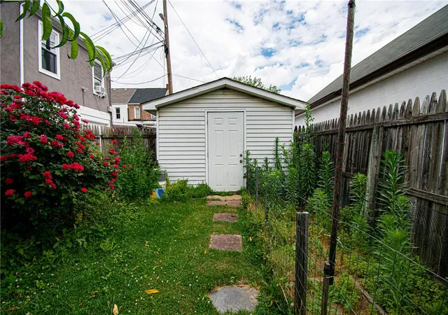 Homes for sale in Allentown City, PA | 27 W Allen St, Allentown City, PA 18102 | MLS# 779217